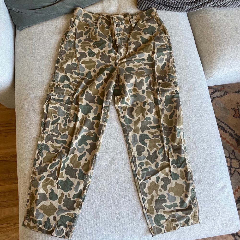 Madewell high-rise cargo pants in camo
